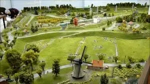 Netherland’s beautiful model train layout in HO Scale