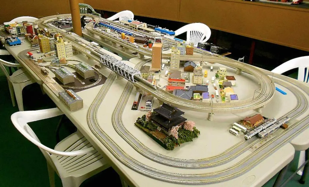 japan themed n scale trolley layout