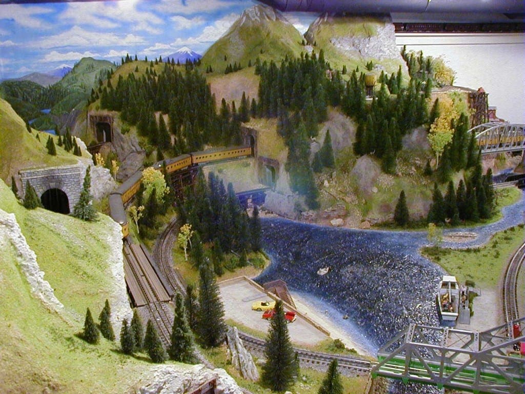 John's O Scale Layout Model Train Photo Gallery