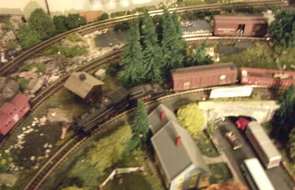 Download Geoff's N Scale Model Railroad Layout - Great Model Trains